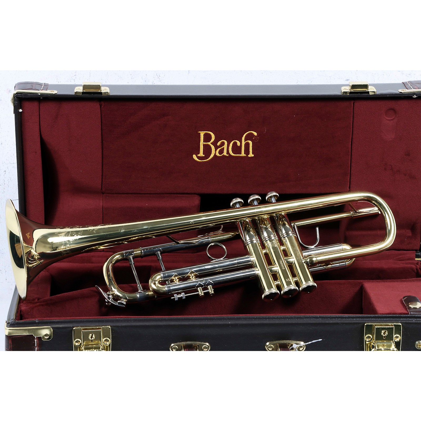 Bach 190 Stradivarius 37 Series Professional Bb Trumpet - Woodwind &  Brasswind